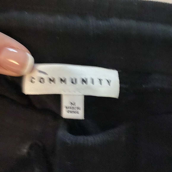 aritzia/community sweat shorts / cargo shirts 🖤 - Picture 2 of 3
